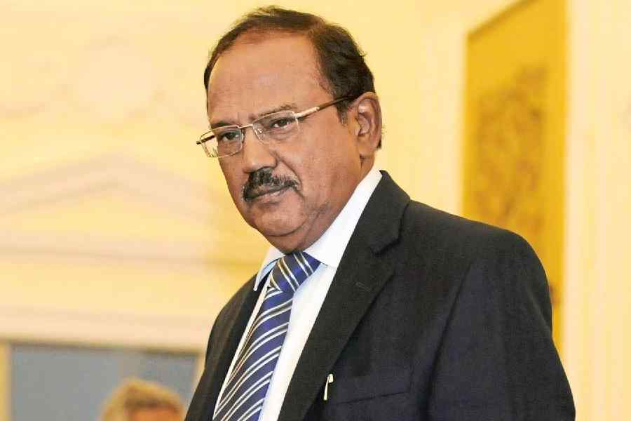 Ajit Dhoval : ಪಾಕ್ ಗುನ್ನಾಕೊಟ್ಟ ಅಜಿತ್ ಧೋವಲ್ ಹಿನ್ನೆಲೆಯೇ ರೋಚಕ!