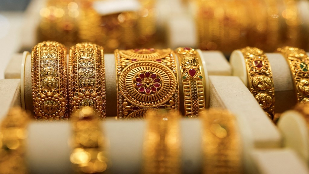 Gold rate today ; ಗೋಲ್ಡ್ ಪ್ರಿಯರಿಗೆ ಗುಡ್ನ್ಯೂಸ್; ಚಿನ್ನ, ಬೆಳ್ಳಿ ದರದಲ್ಲಿ ಭಾರೀ ಇಳಿಕೆ..!