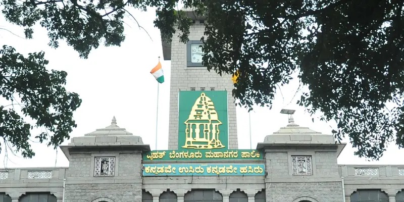 BBMP : 50 ಲಕ್ಷ ರೂ. ಪರಿಹಾರ ನೀಡಿ, ಪಾಲಿಕೆಗೆ ವ್ಯಕ್ತಿಯಿಂದ ನೋಟಿಸ್! BBMP