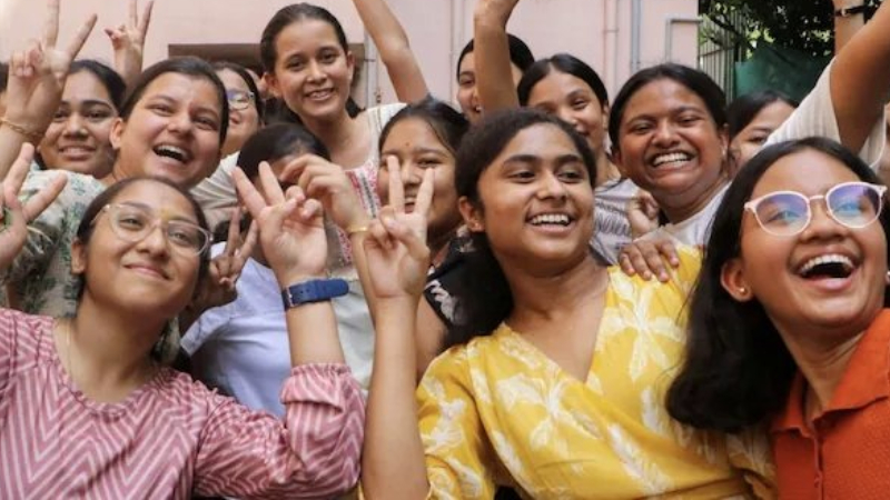 CET Results 2025 : ಫಸ್ಟ್ ರ್ಯಾಂಕ್ ಯಾರು? ವಿವಿಧ ಸೆಕ್ಷನ್ಗಳ ರ್ಯಾಂಕಿಂಗ್ ವಿವರ ಇಲ್ಲಿದೆ. CET Results 2025