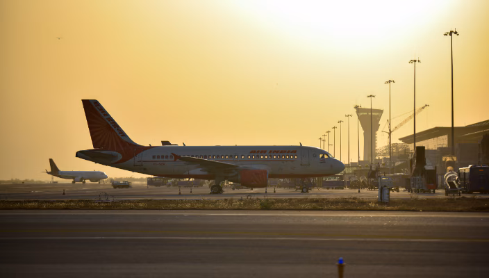 India Reopens 32 Airports : ಸ್ಥಗಿತಗೊಂಡಿದ್ದ 32 ಏರ್ಪೋರ್ಟ್ಗಳು ಪುನಾರಂಭ : AAI ನಿಂದ ಆದೇಶ India Reopens 32 Airports