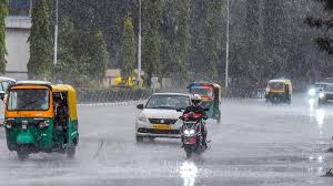 Bengaluru Rains : ಸಿಲಿಕಾನ್ ಸಿಟಿಯಲ್ಲಿ ವರುಣಾರ್ಭಟ ; ಜನರ ಪರದಾಟ