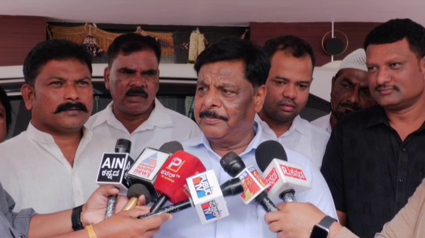 ಸಿದ್ದರಾಮಯ್ಯ ಸಿಎಂ ಆಗಿದ್ದಾರೆ, ಅವರೇ ಮುಂದುವರಿಯುತ್ತಾರೆ ಎಂದ ಮಹದೇವಪ್ಪ