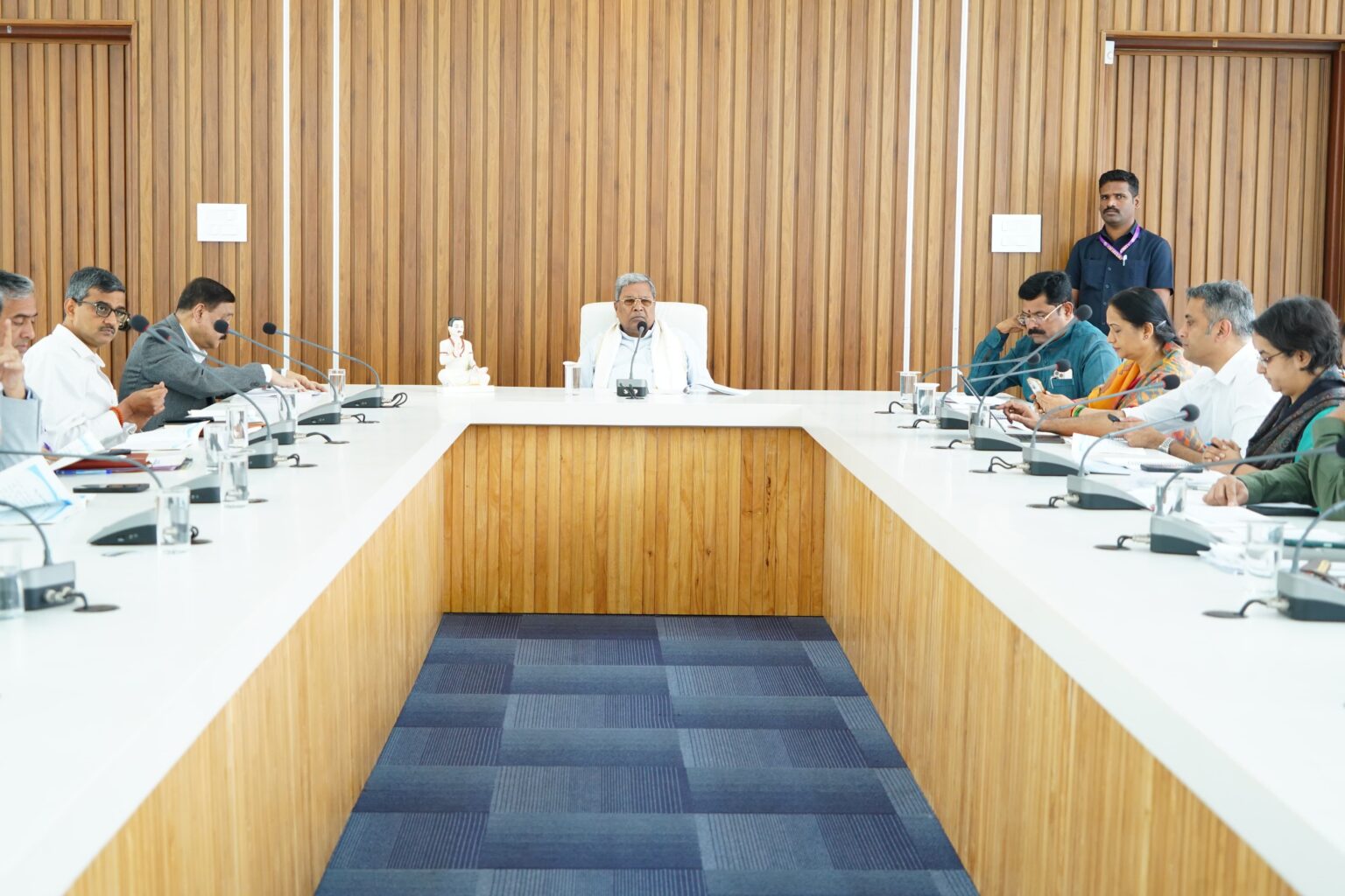 GST ನೋಟಿಸ್ ಬಂದವರಿಗೆ ಬಿಗ್ ರಿಲೀಫ್ : ಸಿಎಂ ನೇತೃತ್ವದಲ್ಲಿ ಸಭೆ, ವರ್ತಕರಿಗೆ ಗುಡ್ನ್ಯೂಸ್..!