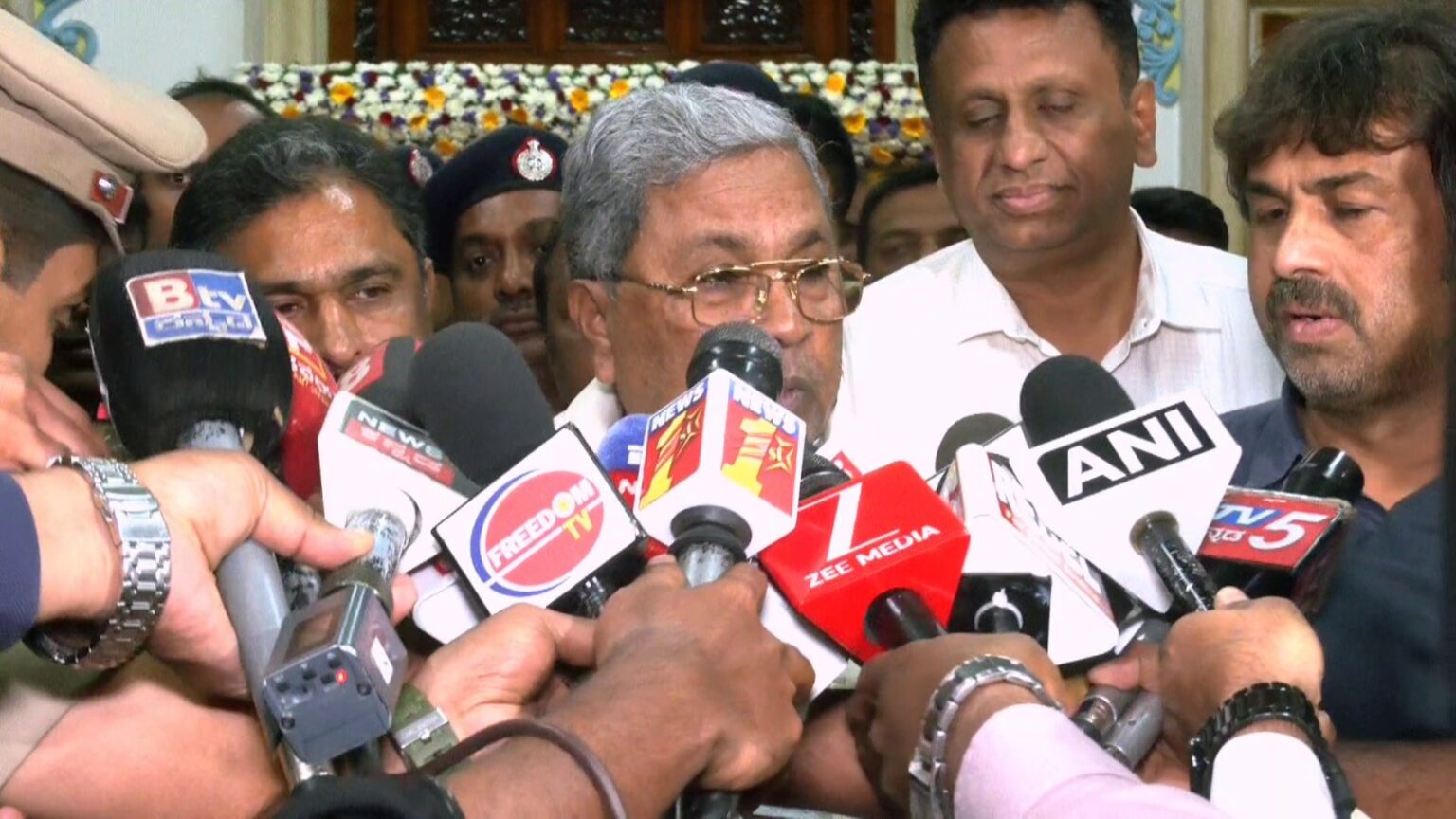 ಇವಿಎಂ ಬದಲಿಗೆ ಬ್ಯಾಲೆಟ್ ಮೂಲಕ ಚುನಾವಣೆ ಮಾಡಬೇಕೆನ್ನುವುದು ನಮ್ಮ ಉದ್ದೇಶ : ಸಿದ್ದರಾಮಯ್ಯ