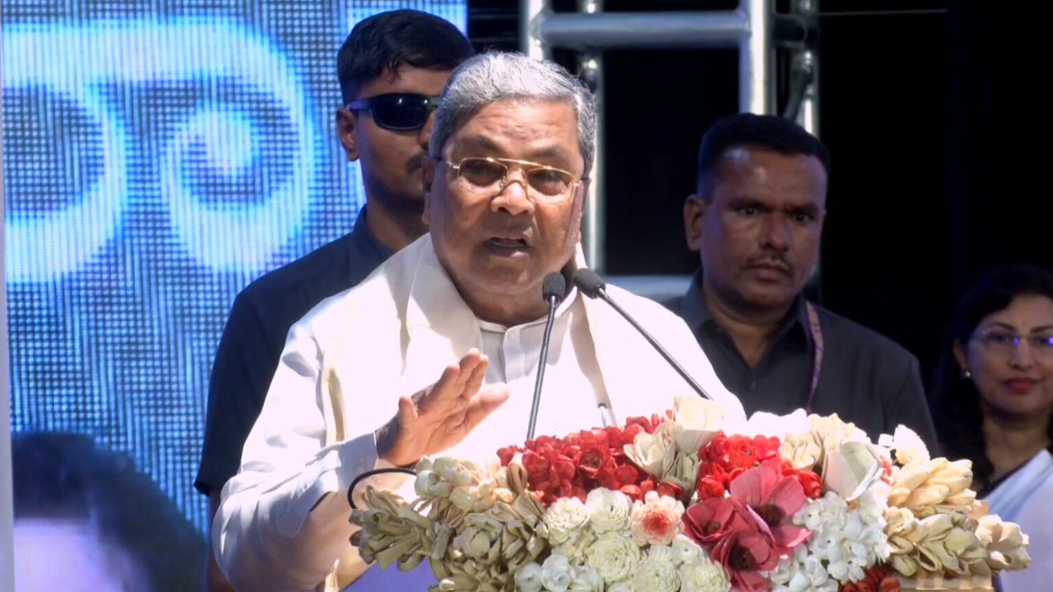 ನೇಪಾಳದಲ್ಲಿ ಸಿಲುಕಿರುವ ಪ್ರತಿಯೊಬ್ಬ ಕನ್ನಡಿಗನ ರಕ್ಷಣೆಗೆ ಸರ್ಕಾರ ಬದ್ಧ : ಸಿಎಂ ಸಿದ್ದರಾಮಯ್ಯ