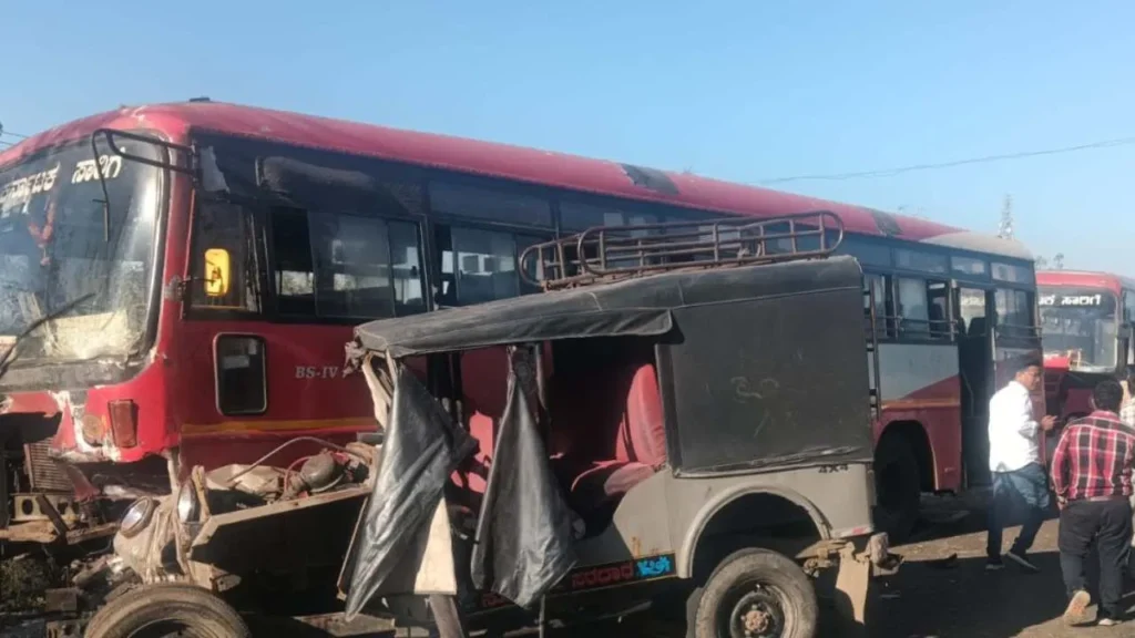 ಸಾರಿಗೆ ಬಸ್, ಜೀಪ್ ಮಧ್ಯೆ ಡಿಕ್ಕಿ; ಮೂವರು ಬಲಿ