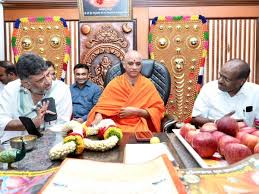 ಕುಮಾರಸ್ವಾಮಿ ಬಹಿರಂಗವಾಗಿ ಆದಿಚುಂಚನಗಿರಿ ಶ್ರೀಗಳ ಕ್ಷಮೆ ಕೇಳಿದ್ದೇಕೆ?