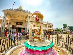 ರಾಯರ ಸನ್ನಿಧಿಗೆ ಹರಿದು ಬಂದ ಭಕ್ತ ಸಾಗರ